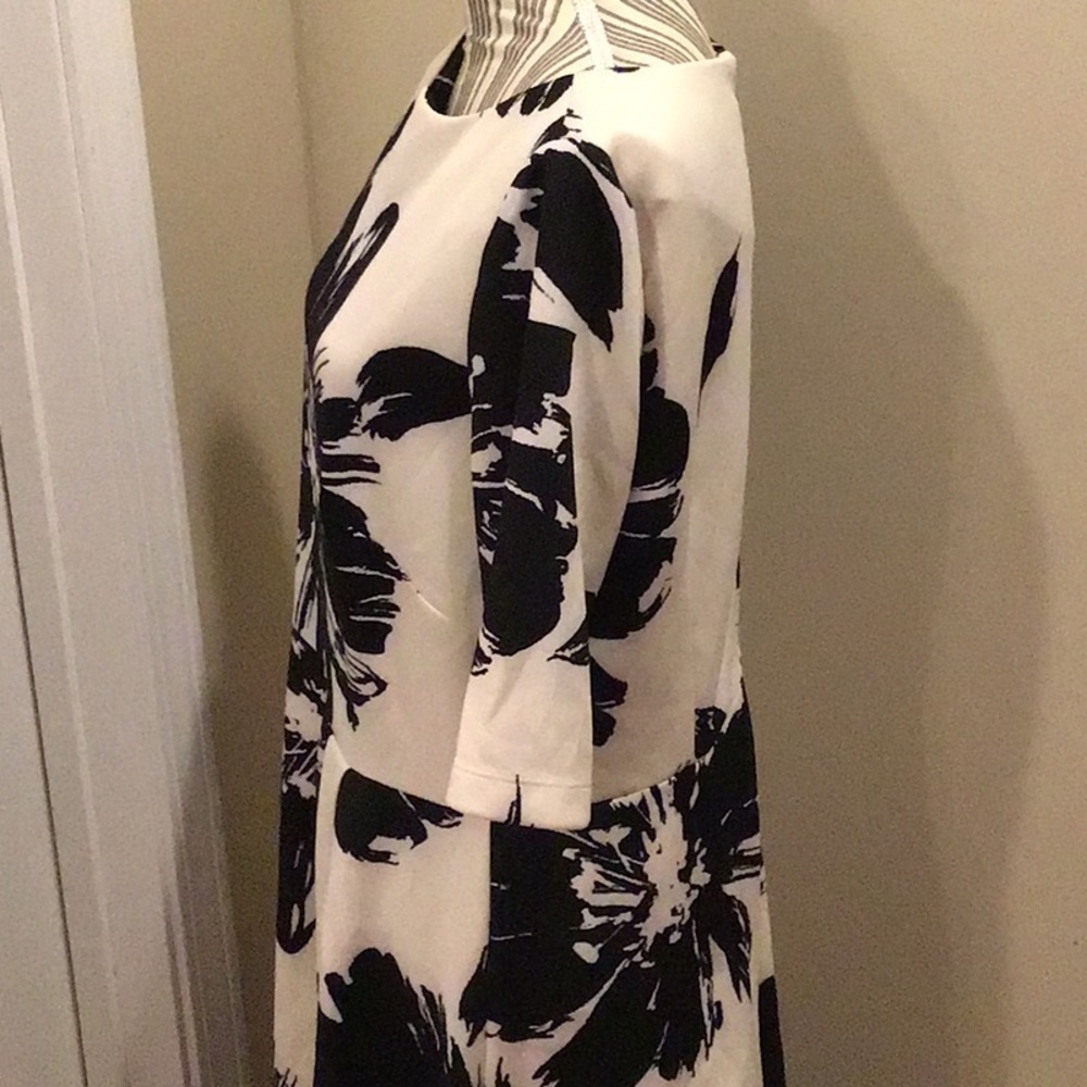 Julian Taylor Floral Zippered Dress Size 16 - Picture 3 of 6